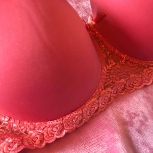 !!!SOLD!!!!Bra bundle very sexy lace detail